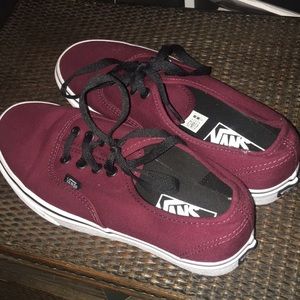 Vans Low Tops - Maroon